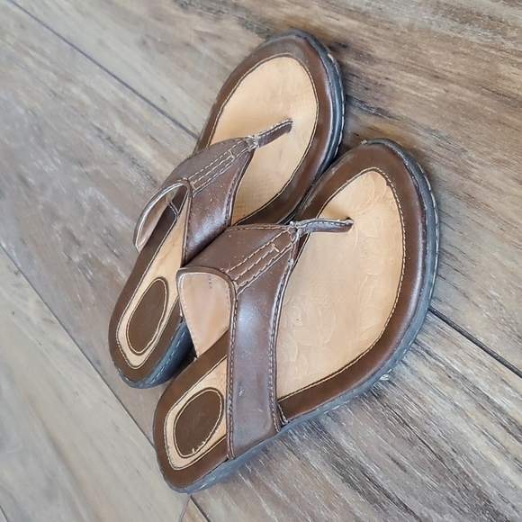B.O.C Born Leather Thong Flip Flop Sandals Flats shoes sz 7 - Picture 2 of 12